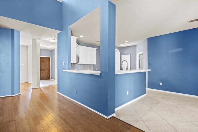 Building Photo - 12638 Riverhill Ct