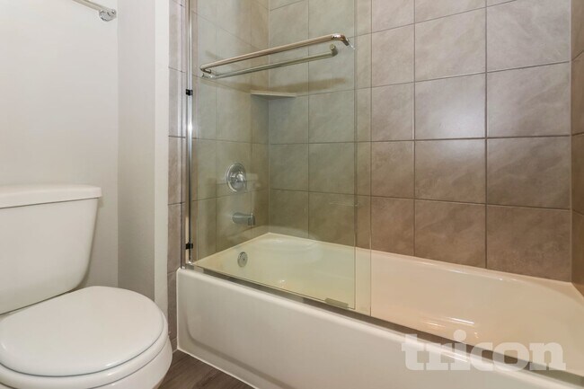 Building Photo - 2331 Cohorn Trl