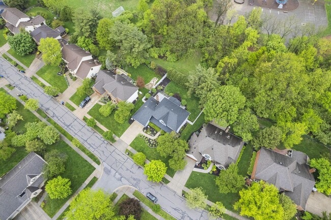 Building Photo - 1094 Farrington Dr