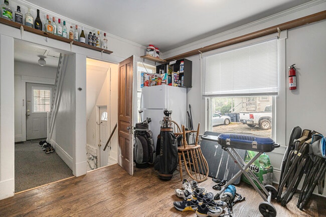 Building Photo - 515 S. CFourth-