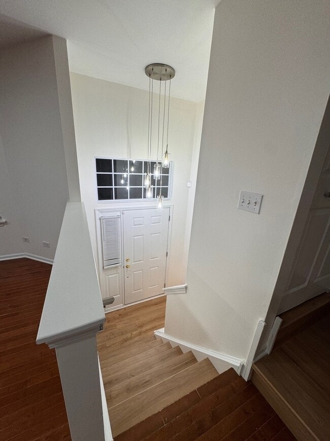 Building Photo - 2712 Woodmere Dr