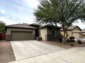 Building Photo - 7828 S 68th Dr