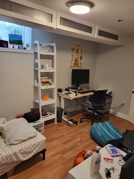 Building Photo - 53 Hemenway St