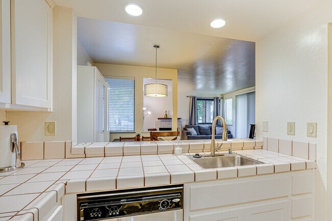 Building Photo - 3641 West Ct