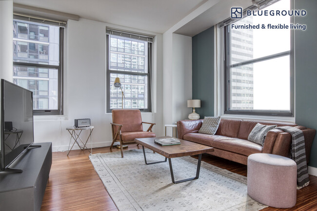 Primary Photo - 63 E Lake St