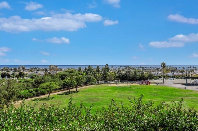Building Photo - 3007 Harbor View Dr