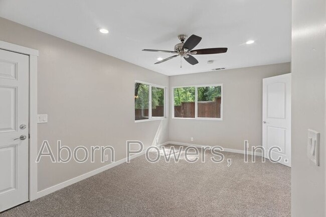 Building Photo - 2760 Coloma St