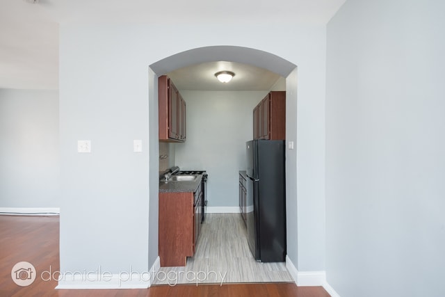 Building Photo - 6930 N Greenview Ave