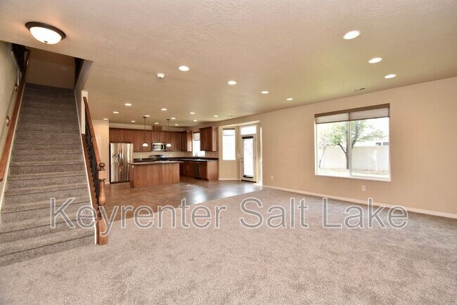 Building Photo - 1057 Cambria Drive