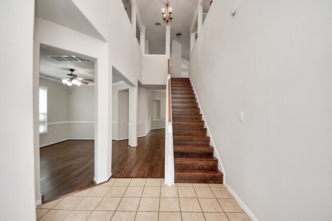 Building Photo - 24523 Red Bluff Tr
