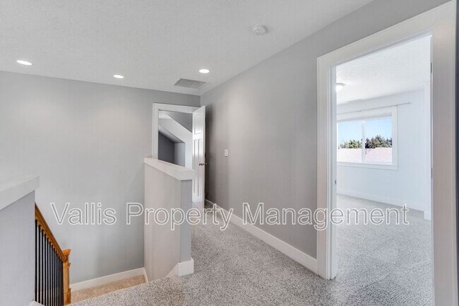 Building Photo - 5669 Cinnamon Teal St SE