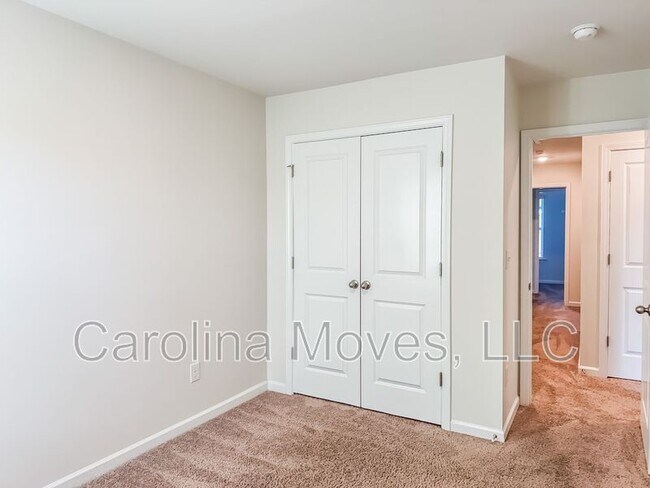 Building Photo - 117 Southridge Ct