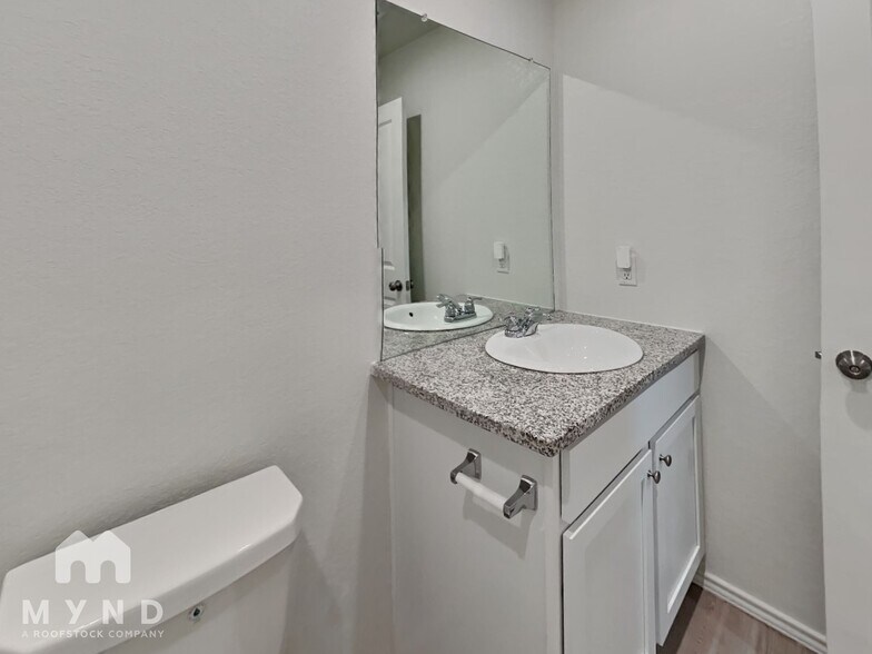 Building Photo - 7102 Tides Trl