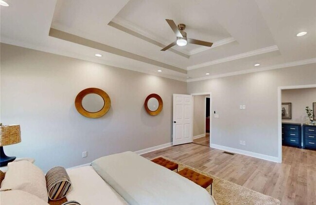 Building Photo - 3345 Flowers Dr