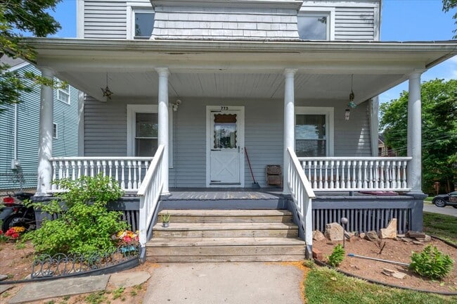 Building Photo - 773 East St