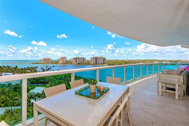 Building Photo - 1000 South Pointe Dr