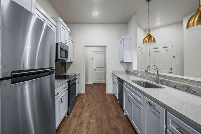 Building Photo - 4108 Trenton Ave