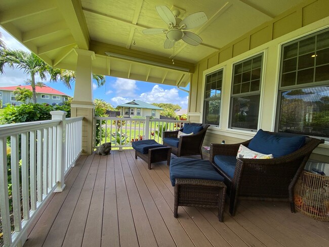 Building Photo - For Rent: Gorgeous 3 Bed, 2 Bath Custom Home & Large Lanai