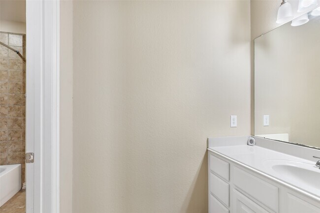 Building Photo - 17306 Lake Chelan Ln