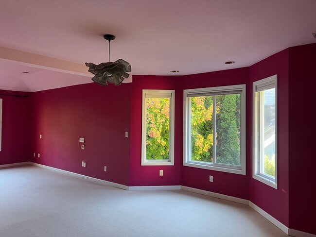 Building Photo - Mckinleyville House Tier 1