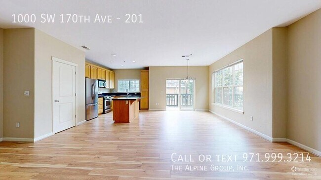 Building Photo - 1000 SW 170th Ave