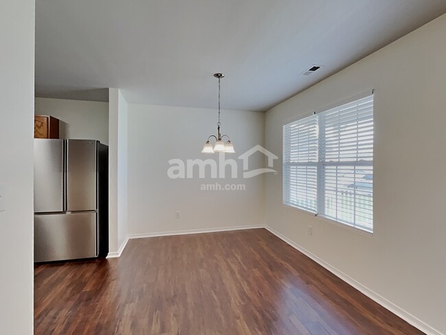 Building Photo - 8117 Rosberg Ln