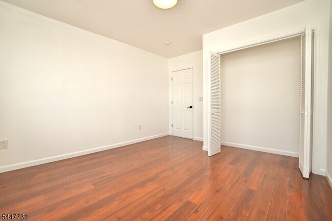 Building Photo - 210 Sandford Ave