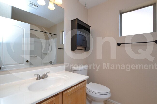 Building Photo - 534 E Ironwood Dr