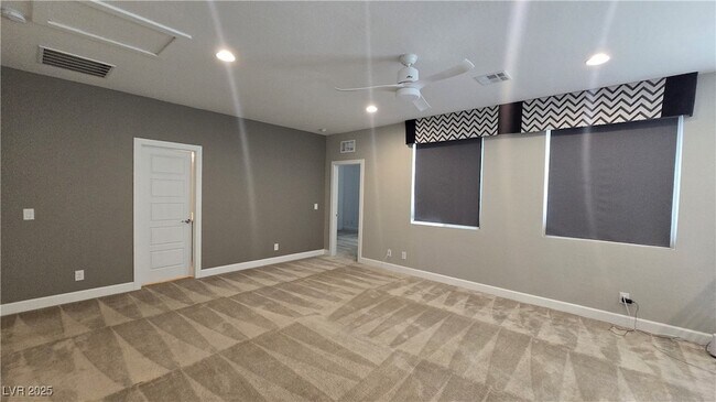 Building Photo - 1027 Whitworth Ave