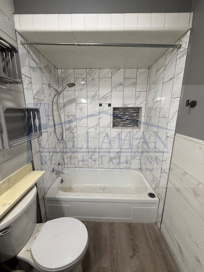 Building Photo - Sherwood 3 Bedroom Home