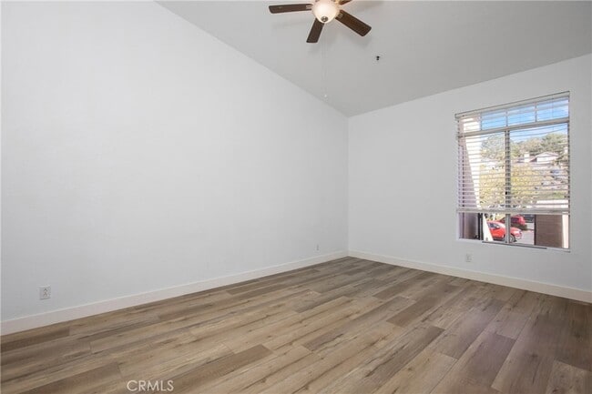 Building Photo - 65 Whippoorwill Ln