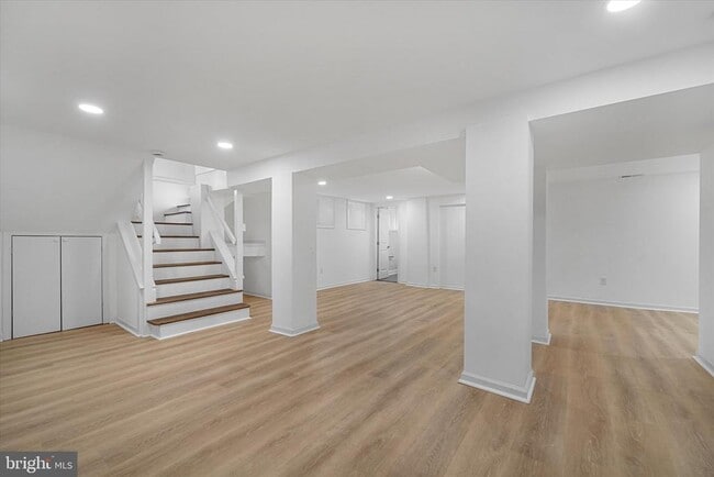 Building Photo - 311 W Main St