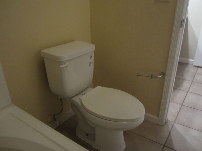 Building Photo - GORGEOUS CORONA CONDO