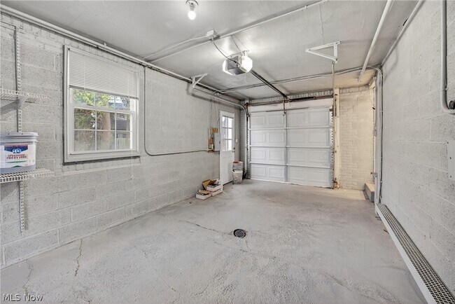 Building Photo - 20945 Halworth Rd