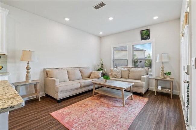 Building Photo - 6505 Trailway Trace