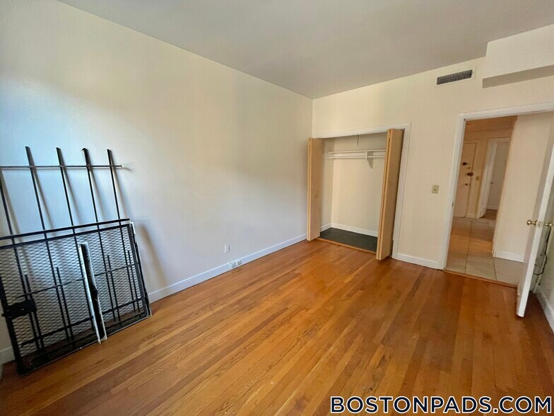 Building Photo - 1135 Commonwealth Ave