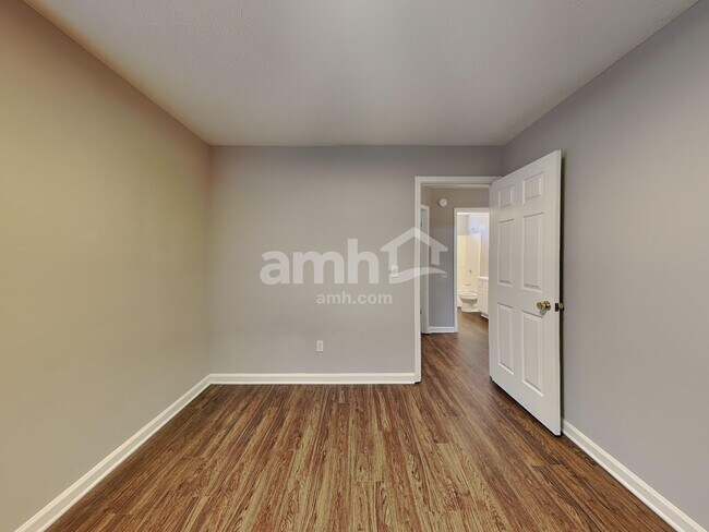 Building Photo - 4607 Noah Overlook E