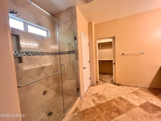 Building Photo - 1271 W Varese Way