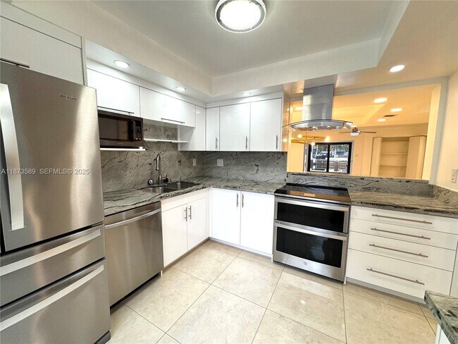 Building Photo - 3768 NE 167th St