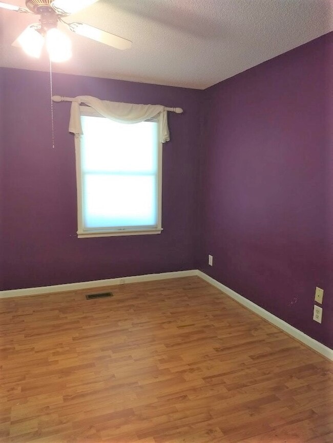 Building Photo - 104 Sheffield Dr