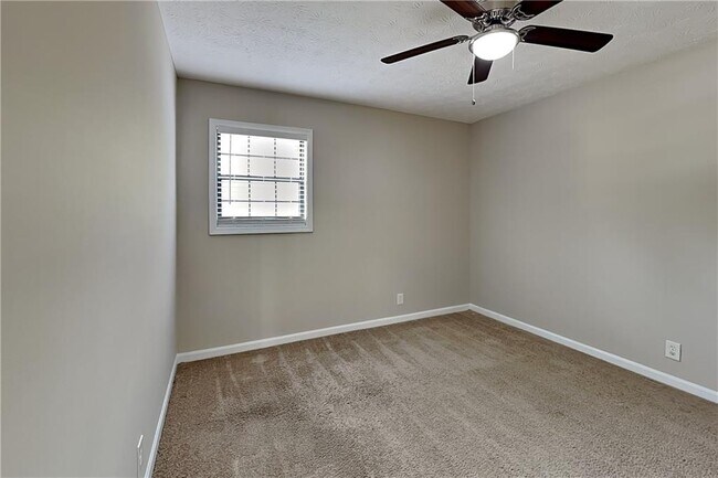 Building Photo - 1627 Eric Cir