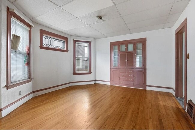 Building Photo - 5111 W 22nd Pl