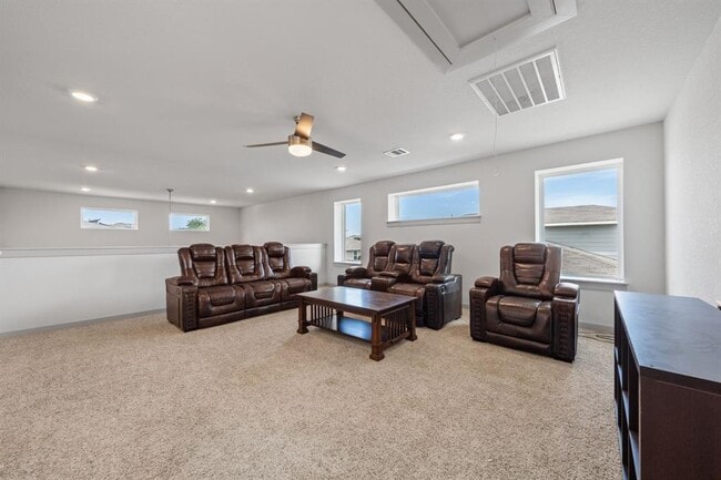 Building Photo - 14008 Zuhause Dr