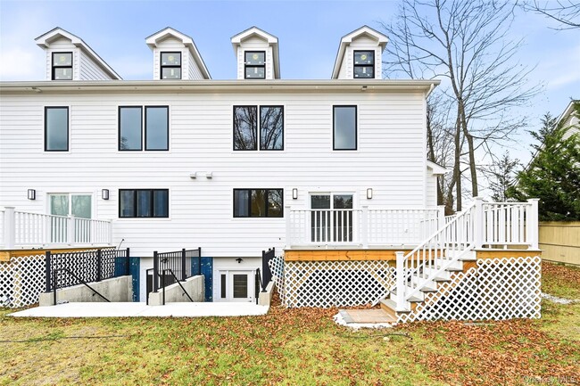 Building Photo - 67 Paulding Ln