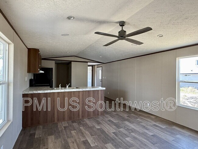 Building Photo - 1866 El Dorado Dr