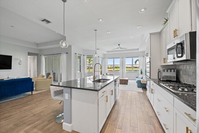 Building Photo - 15934 Whippoorwill Cir