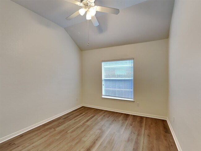 Building Photo - 6170 Galloway Ln