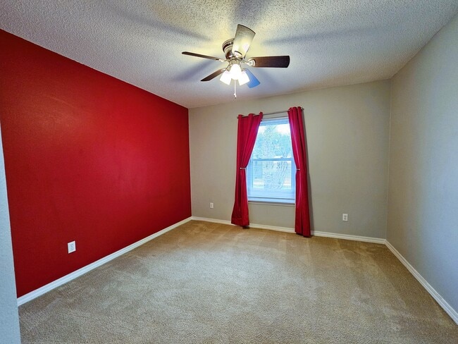 Building Photo - 5168 Whitehurst Ln