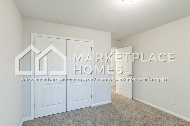 Building Photo - 24 Pomona Cir