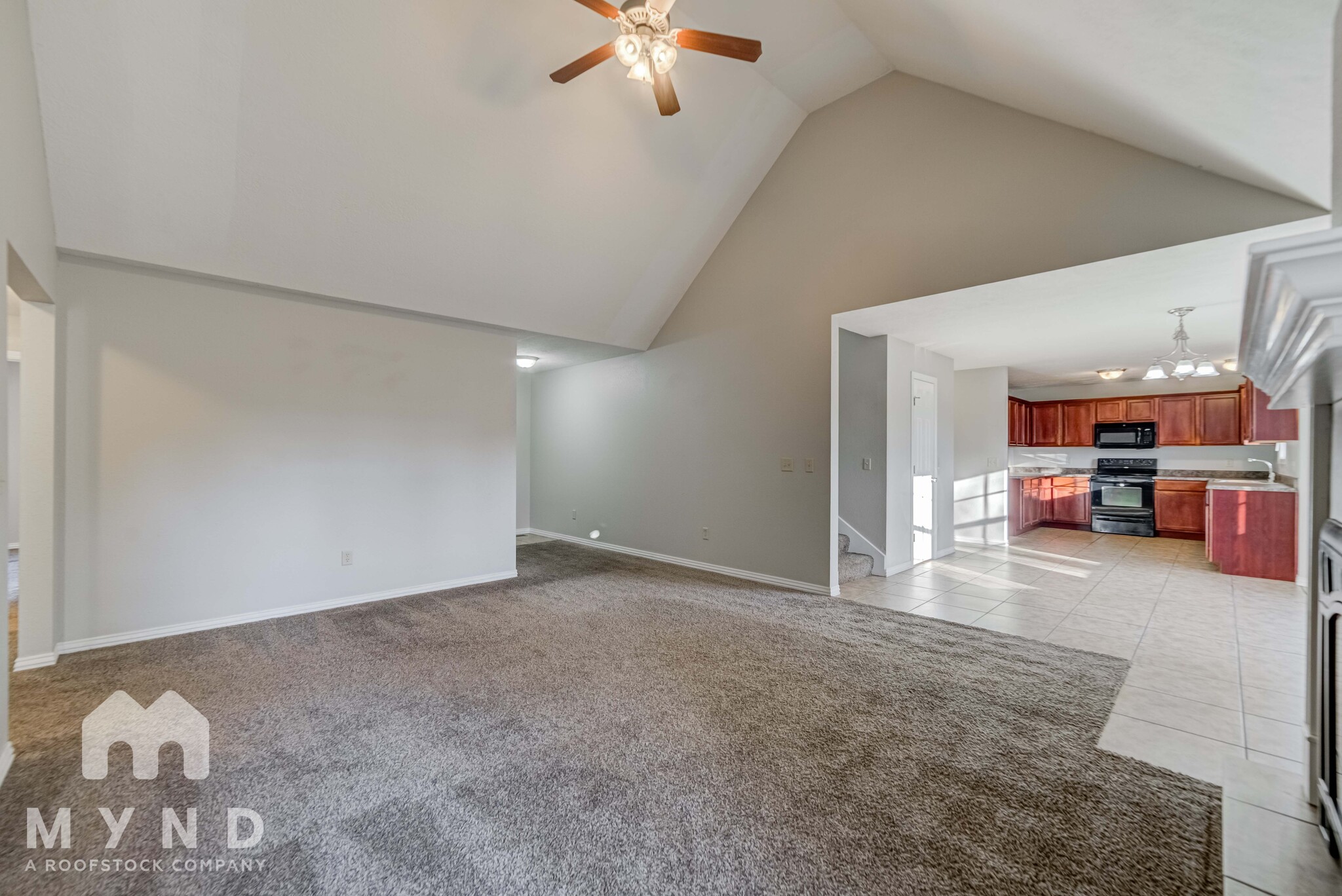 Building Photo - 120 N Peach Brook